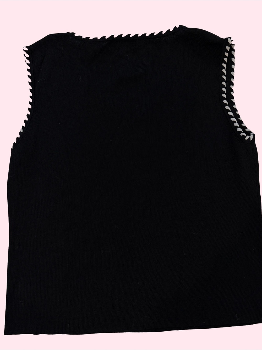 DUE Per DUE Black V-Neck Sleeveless Tank with Contrast Rope Trim - Picture 2 of 3